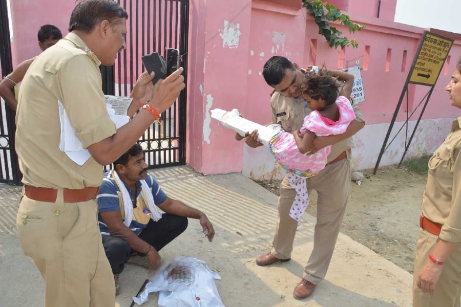 story of a girl child thrown out of running train.