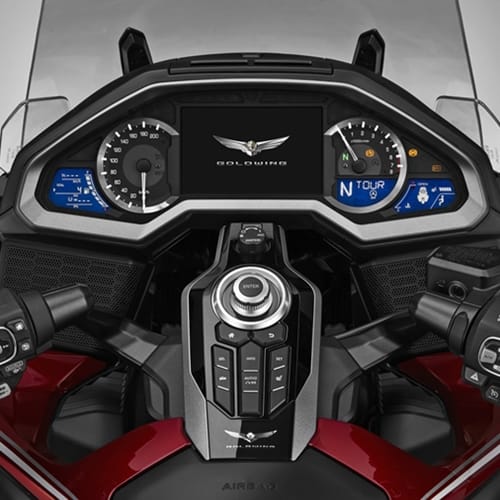 Updated Version of Honda Gold Wing comes with reverse gear and Apple CarPlay