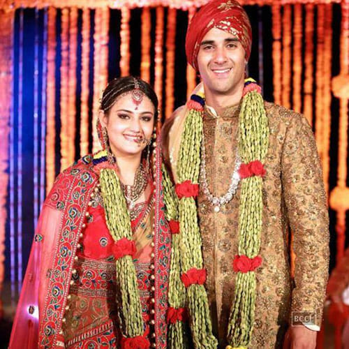 when ex wife shweta rohira gave pulkit samrat ice cold stare at arpita khan party 