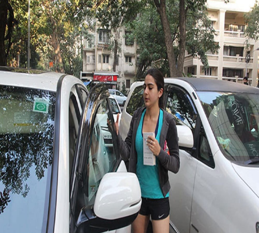 Sara Ali Khan was looking very Different when she come out of her gym