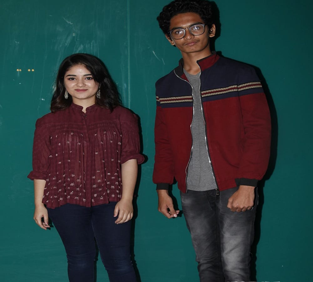 film secret superstar success party by aamir khan, all cast are looking so beautiful