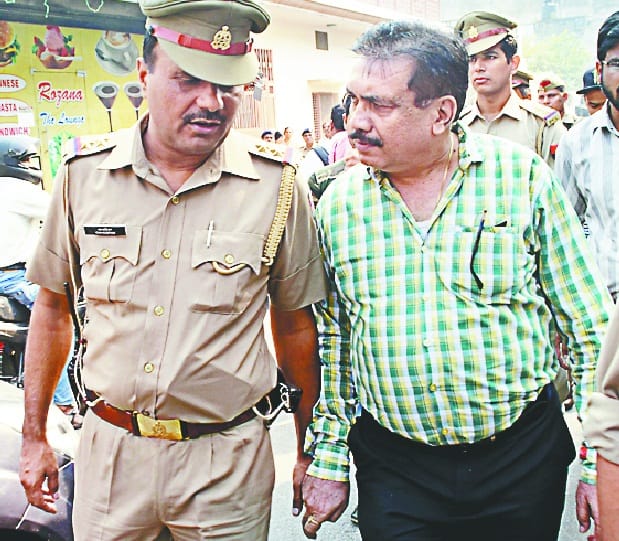 sp city ne chaapa maara 
