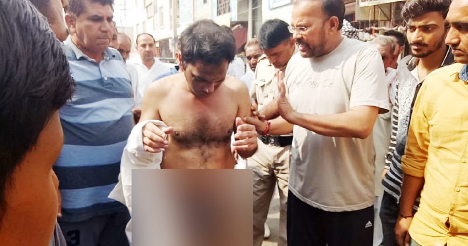 Doctor beaten by people in fatehabad, crime news