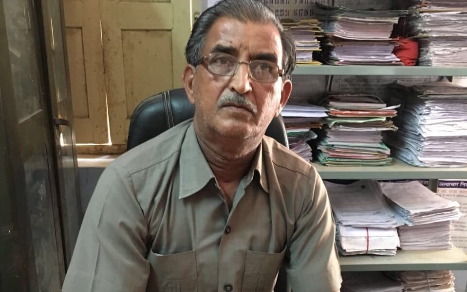 one official trap by acb taking bribe in churu of rajasthan