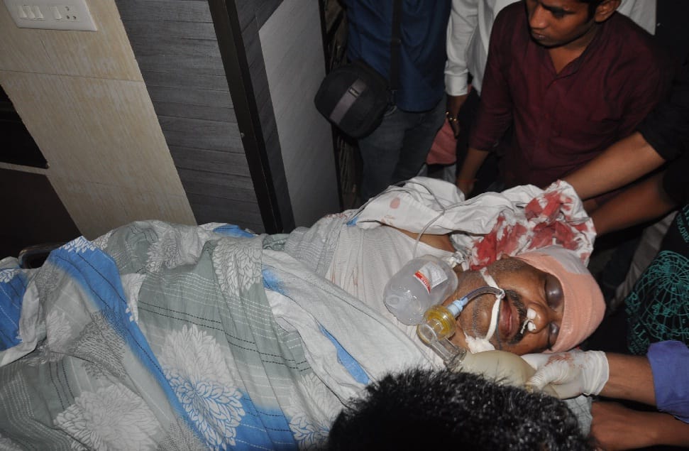व्यापारी ने खुद को मारी गोली, गंभीर