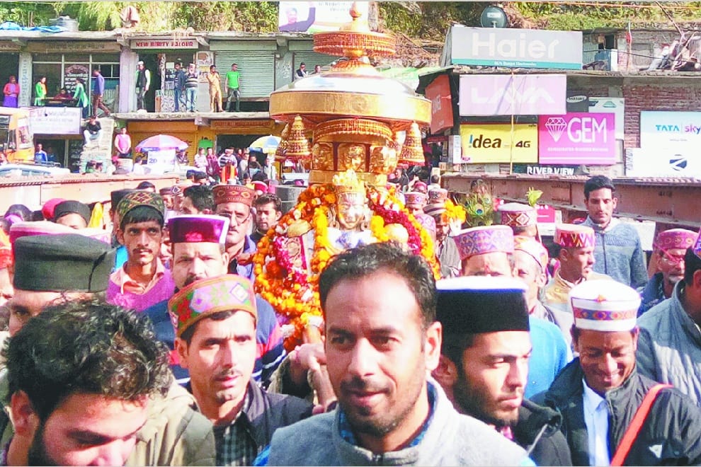 नए रथ पर 44 वर्षों बाद विराजेंगे गढ़पति मूल शेषनाग जिभी
