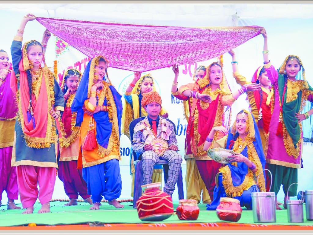 कृतिका शर्मा स्टूडेंट ऑफ द ईयर
