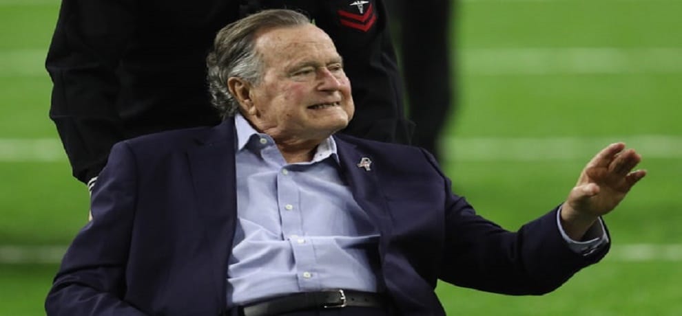 America : Dead body of Deorge Bush has been kept in Washington