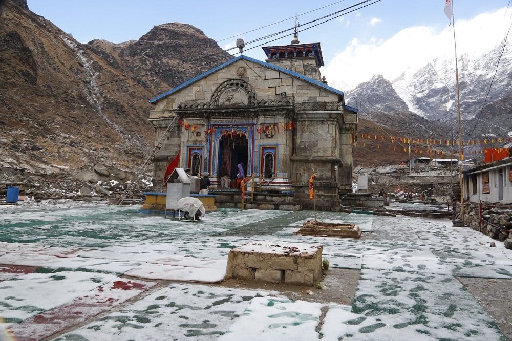 Bright sun in plains of Uttarakhand and snowfall in kedarnath
