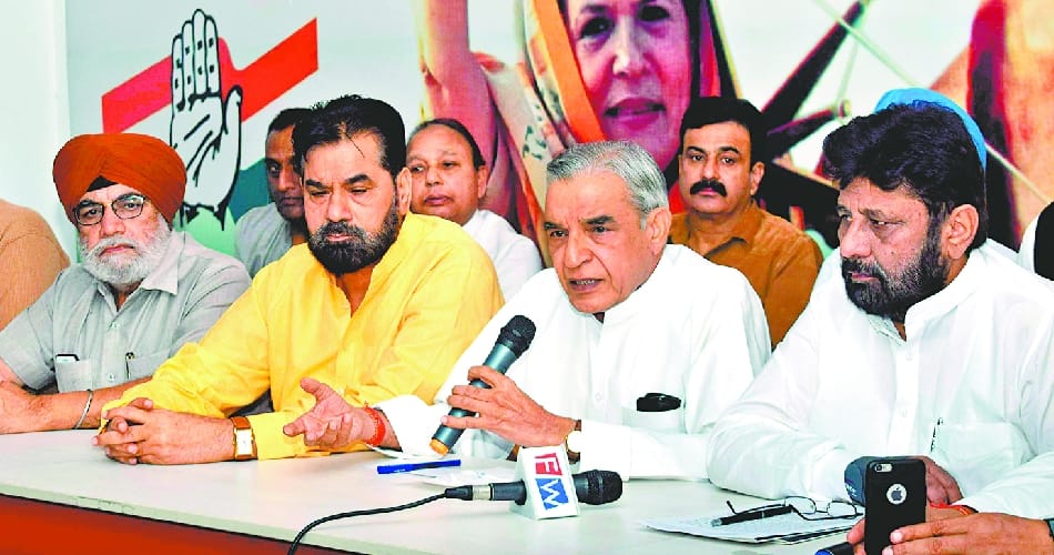 Pawan Kumar bansal on Kirron kher and Sanjay Tondon