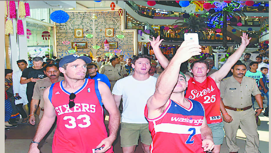 Newzealand player did shopping from this mall of kanpur