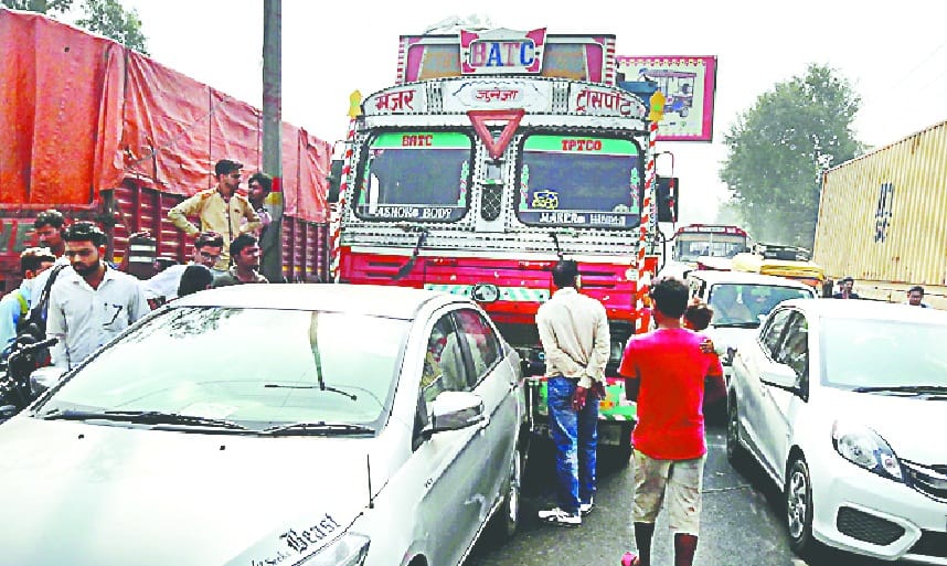 heavy vechiles disturb the traffic system