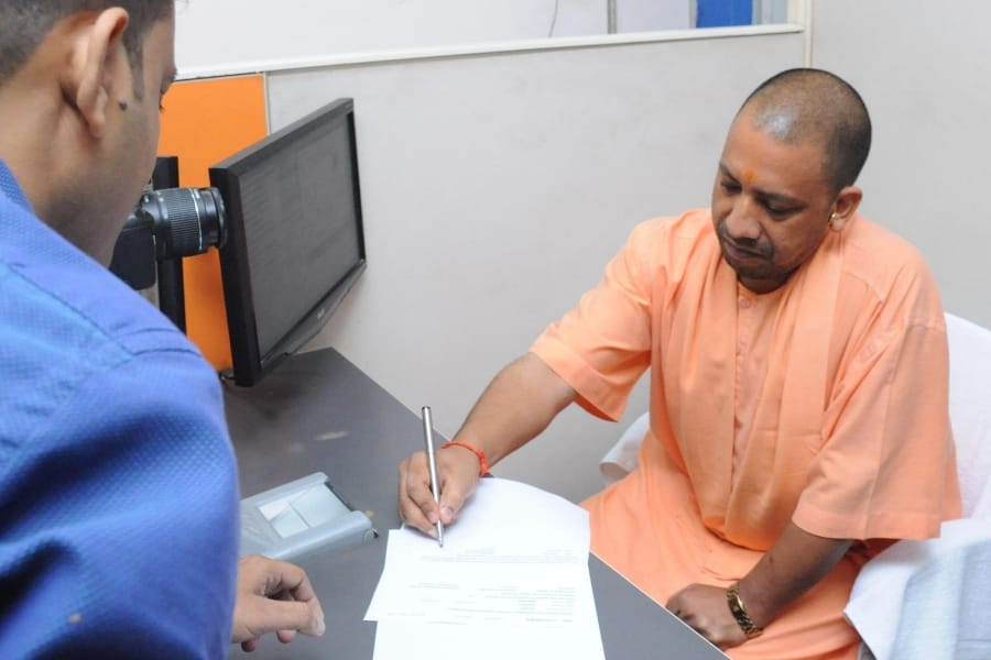there are on any Bangladeshis in varanasi