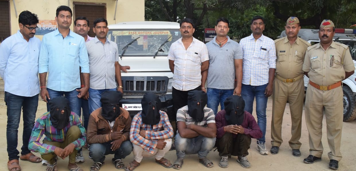  police encounter with Gangrape accused in Jaunpur