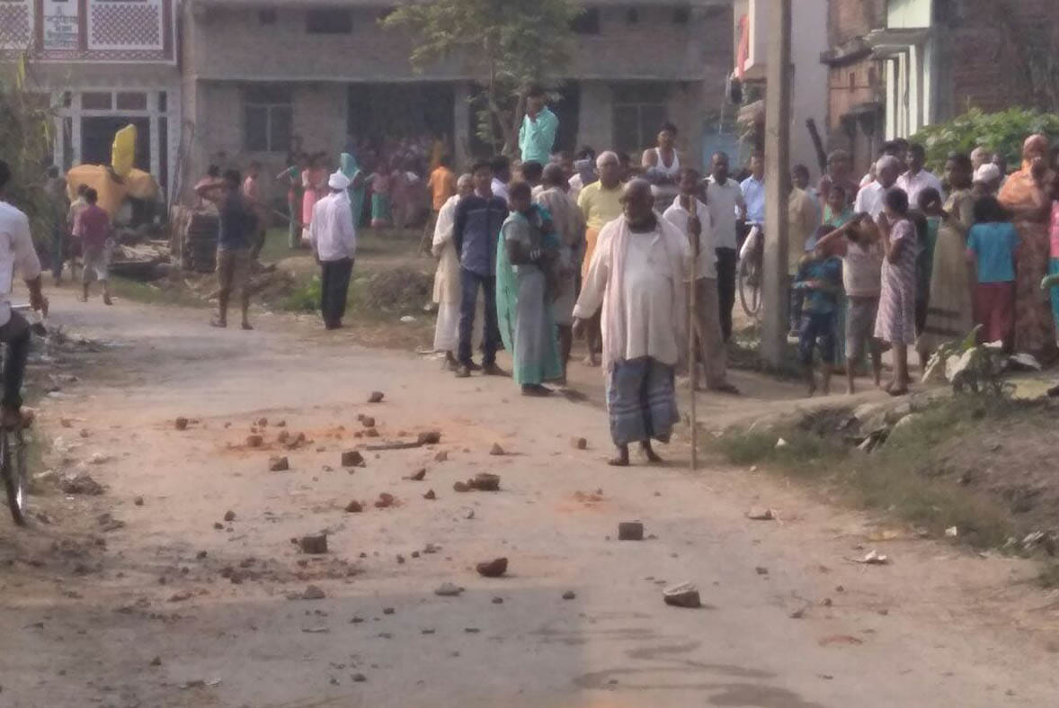 Delhi Police jawans attacked who went to apprehend crooks in bharatpur