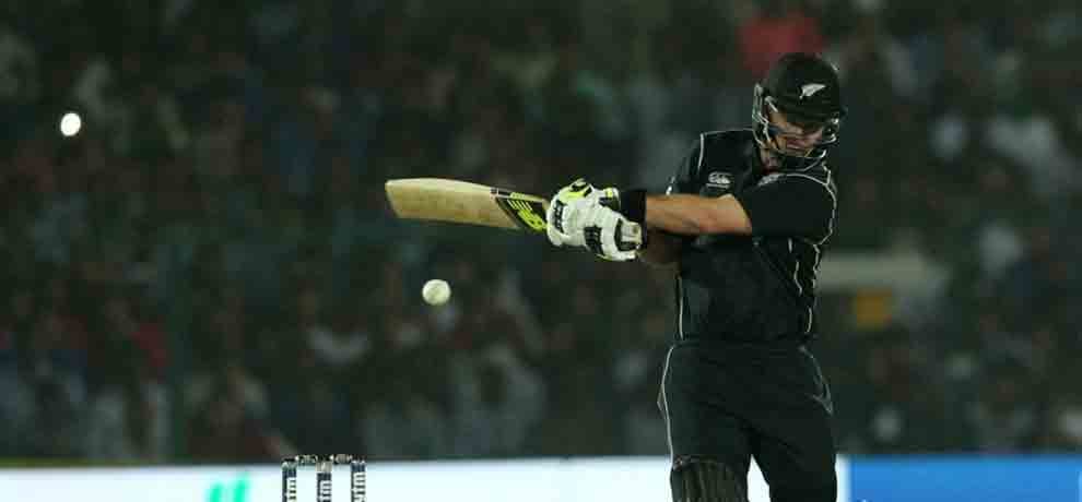 colin munro said it is not possible to attack against bhuvneshwar kumar jasprit bumrah every time