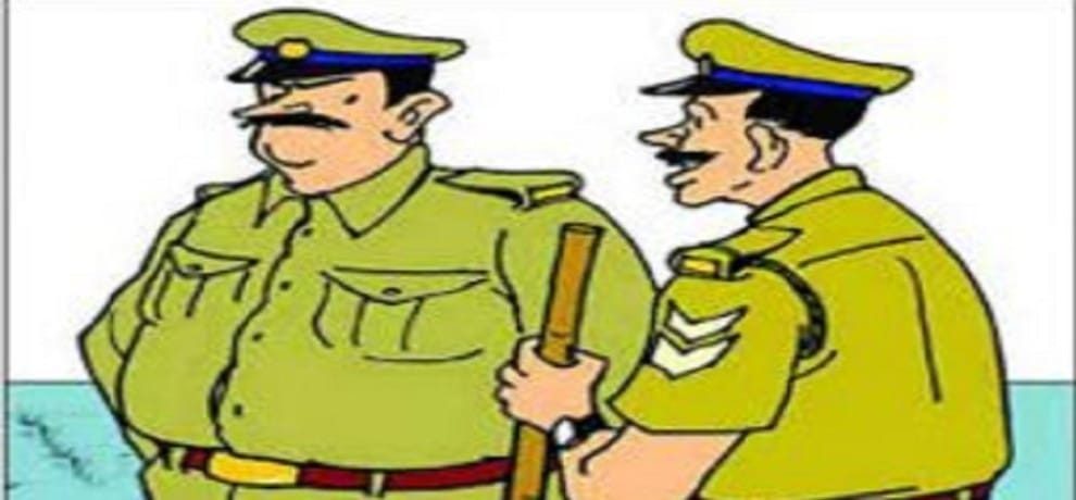 GRP fails in inquiry of gold robbery, Accused constable sent to jail