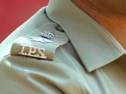 Rajasthan's IPS officer dies due to falling from six feet