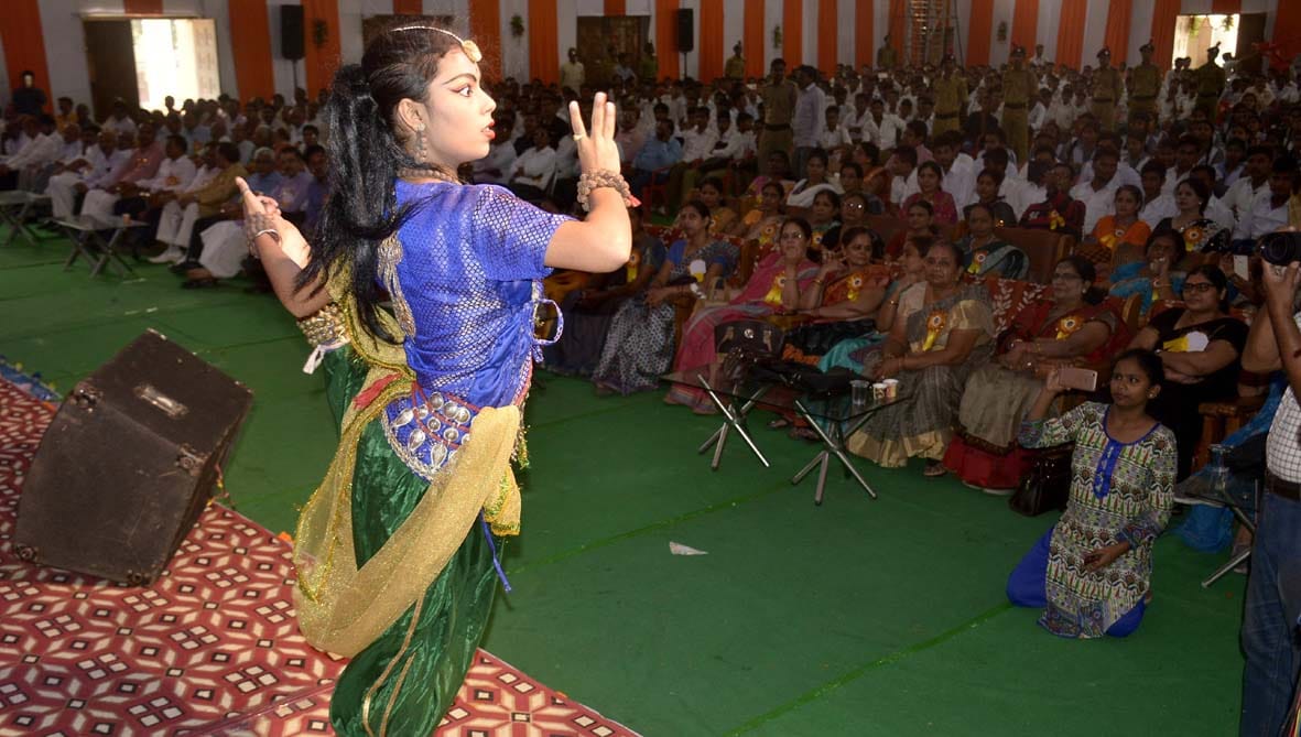 see the photos of ganga mahotsav first day celebration