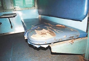 padmavat express coach in poor condition