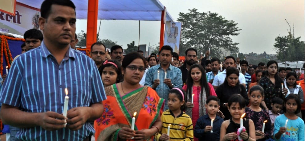 pradyumn thakur father started candle march for fighting against the injustice