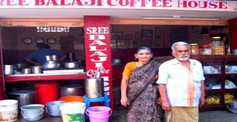 as to complete his dream tea shop owner of Kerala visited seventeen countries with his wife 