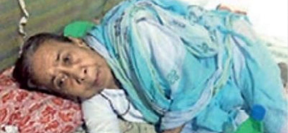 kolkata son locks 96-year-old mother in house went on holiday