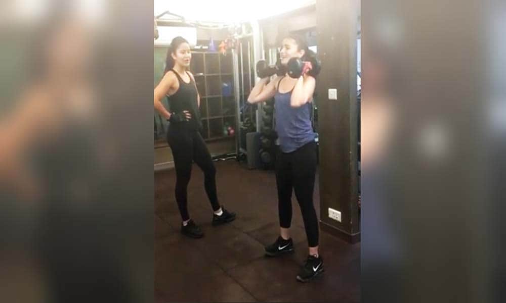 watch video when actress katrina kaif turns fitness trainer for alia bhatt