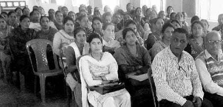 चुनाव संबंधी जानकारी साझा करने को बनाएं व्हाट्सऐप ग्रुप