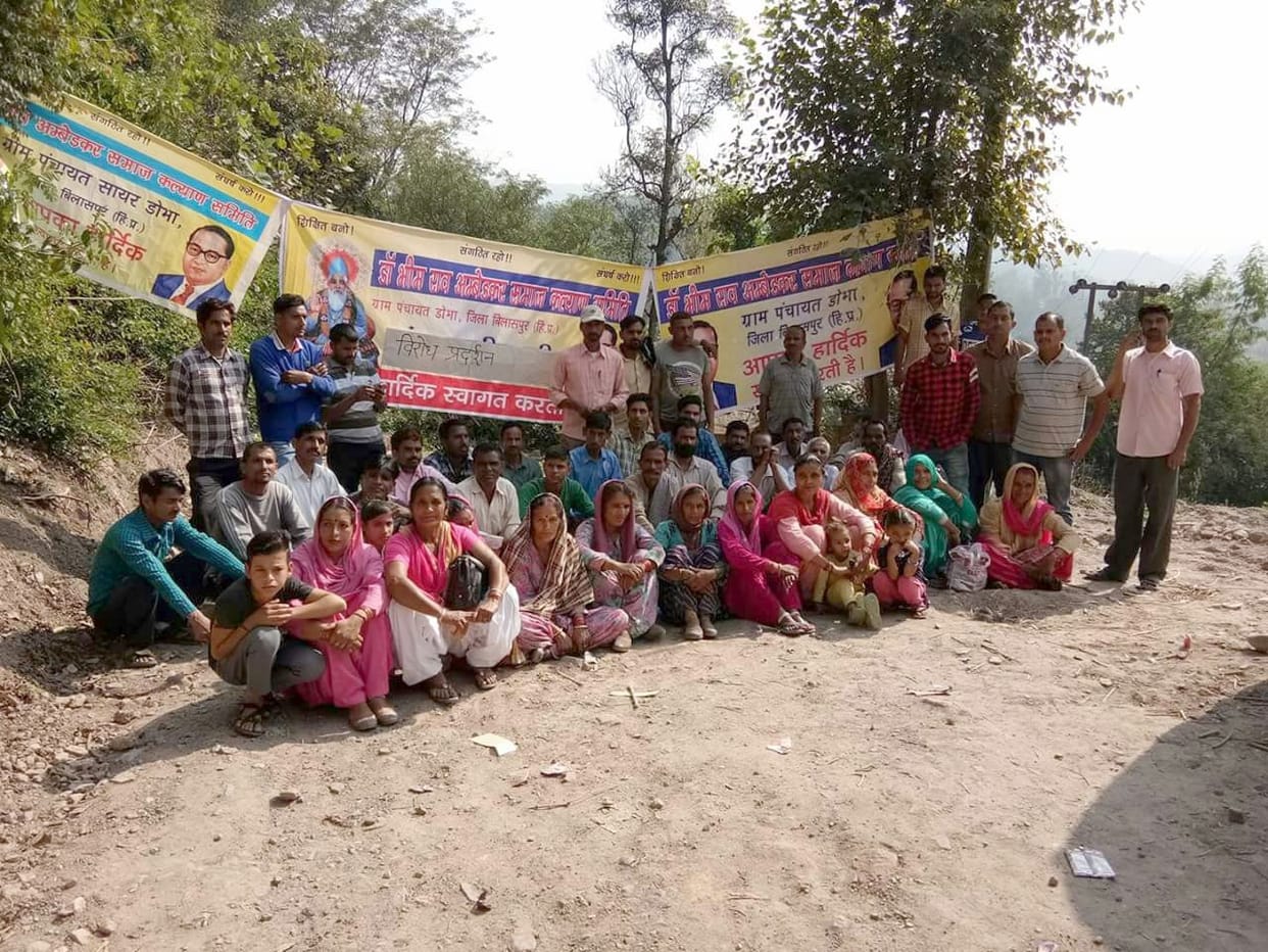 करोटा में लोगों ने कांग्रेस और भाजपा के खिलाफ खोला मोर्चा