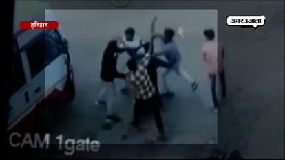 Caught on caM Man thrashed by mob IN HARIDWAR