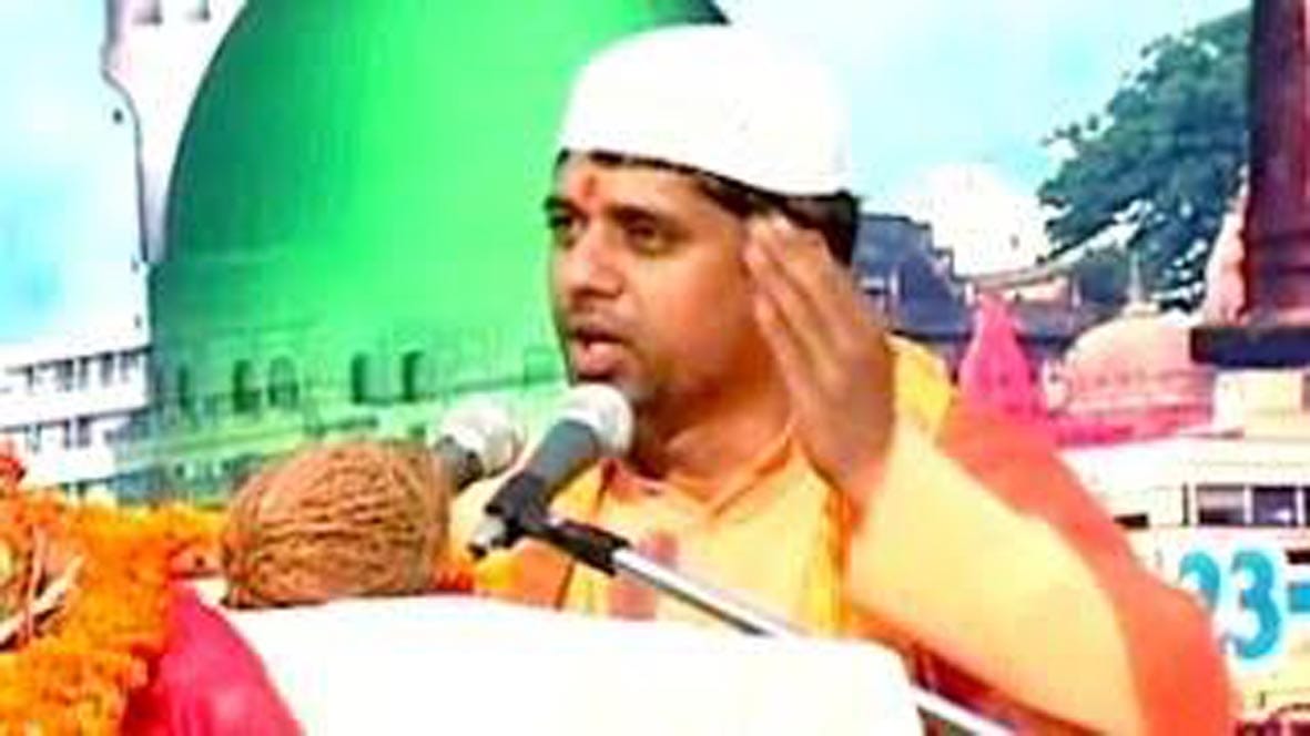 mohammad faiz khan save cow yatra reach varanasi