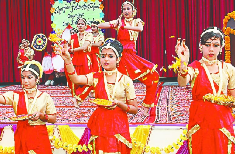 Dramatics on corruption in cultural programe