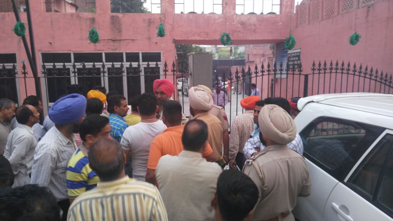 Hindu leader shot dead in Amritsar