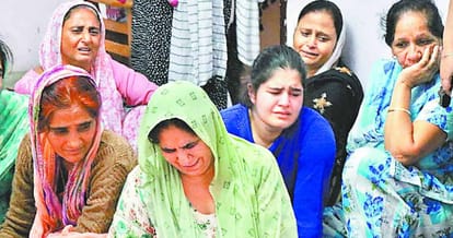 married lady committed suicide, creamation on marriage anniversary day