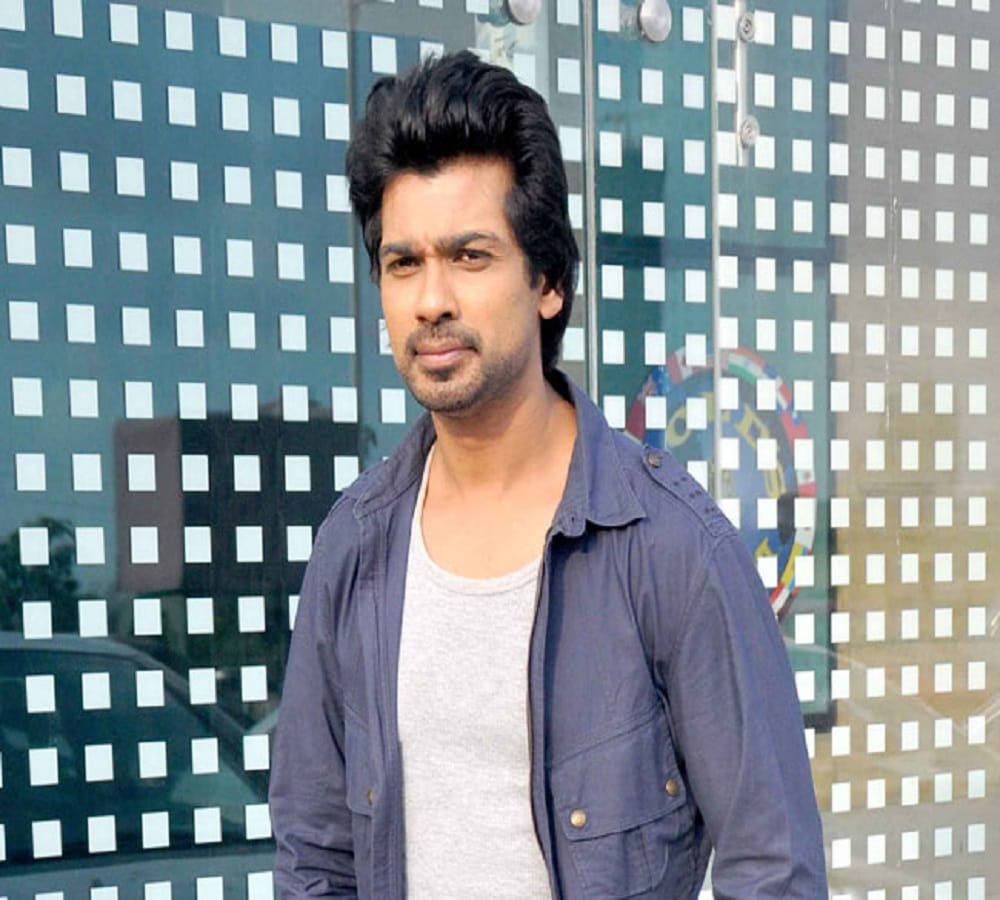 coronavirus relief fund users asked salman khan shah rukh khan contribution nikhil dwivedi answered
