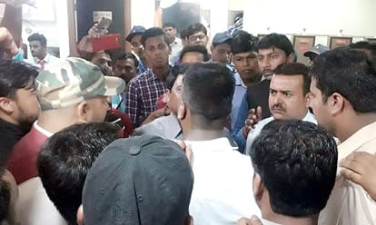 youth protest against padmavati film release in haridwar