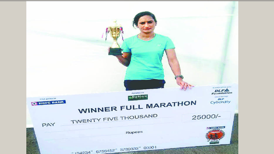 A village girl won 42 km marathon