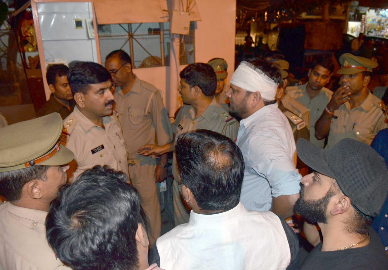 ruckus on eve teasing in a hukka bar in Lucknow.