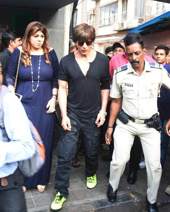 Katrina Kaif spotted with Shahrukh Khan in Mumbai, see pics