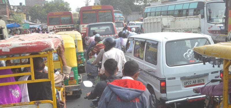 शहर में ट्रैफिक पुलिस मस्त, होमगार्ड पस्त और यातायात व्यवस्था धवस्त