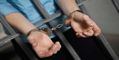 Rape from a 100 year old woman, rucuks in police station