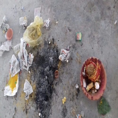 In cremation grounds, tantric actions are being done on worries, see photos