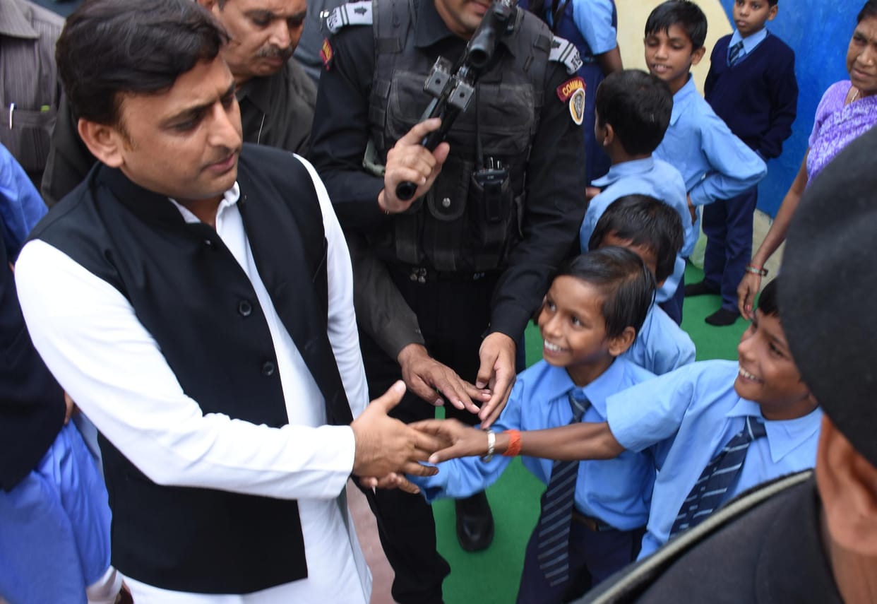 akhilesh yadav on death anniversary of sardar patel.