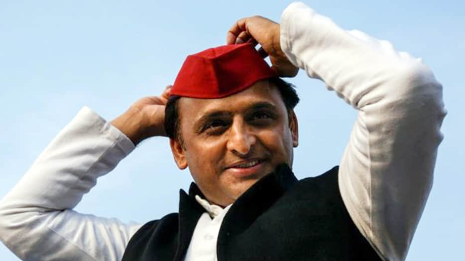 akhilesh yadav statement about sardar patel jayanti holiday