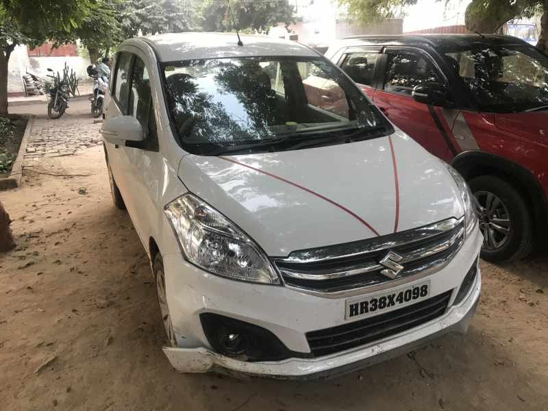 car loot in agra two robbers arrested