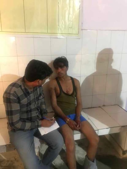 car loot in agra two robbers arrested