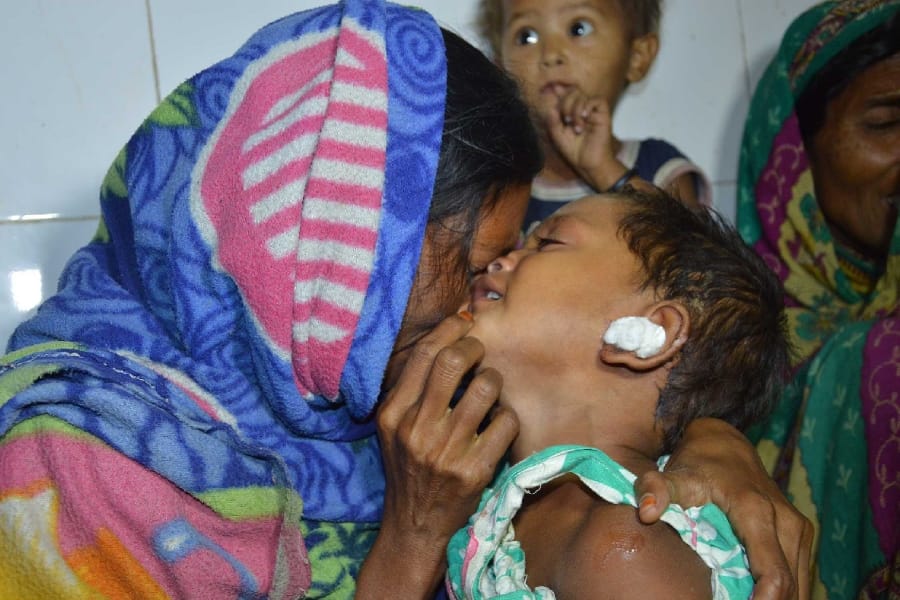 truth behind girl children thrown out of the train.