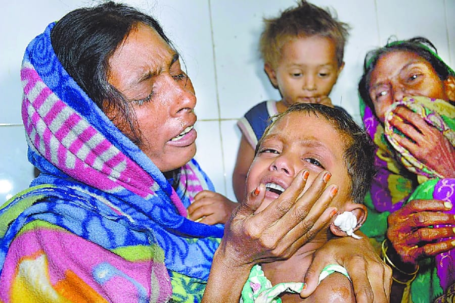 mother of four daughters who were thrown out of train wants her husband to be punished.