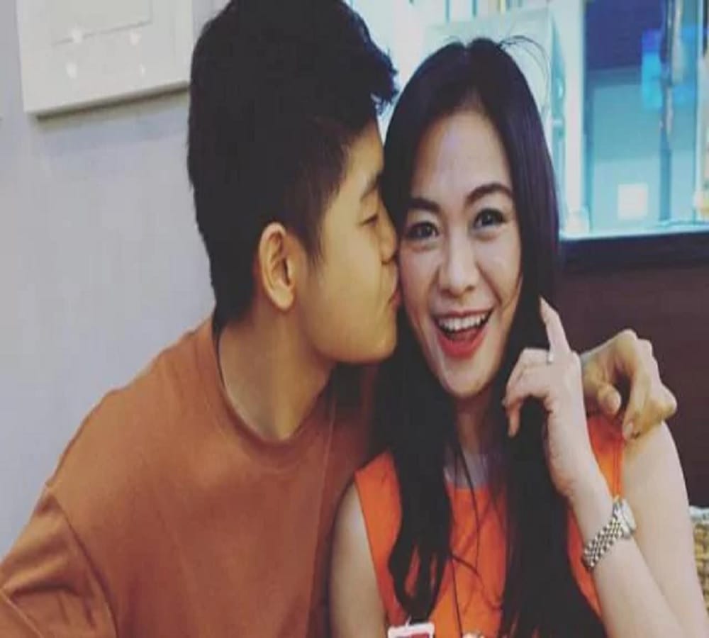 People thought them as boyfriends girlfriend but she is his mom